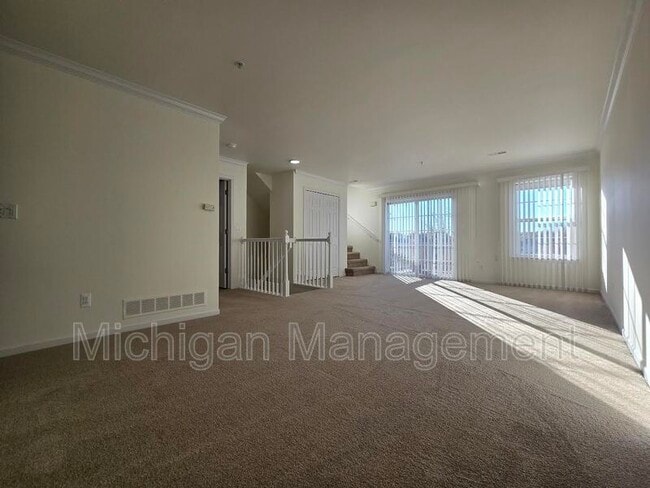 Building Photo - 2740 Barclay Way