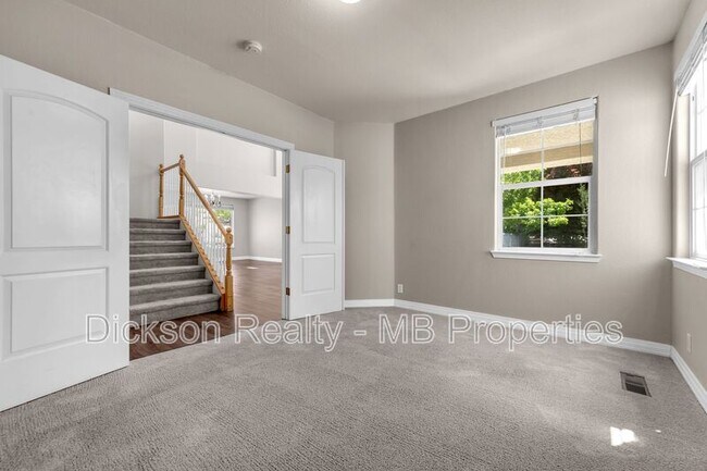 Building Photo - 7117 Heatherwood Dr
