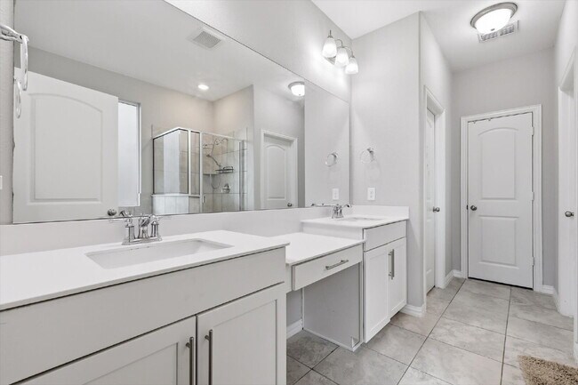 Building Photo - 4 Bed, 3 bath and 1 flex room in the heart of Anna Town Square.