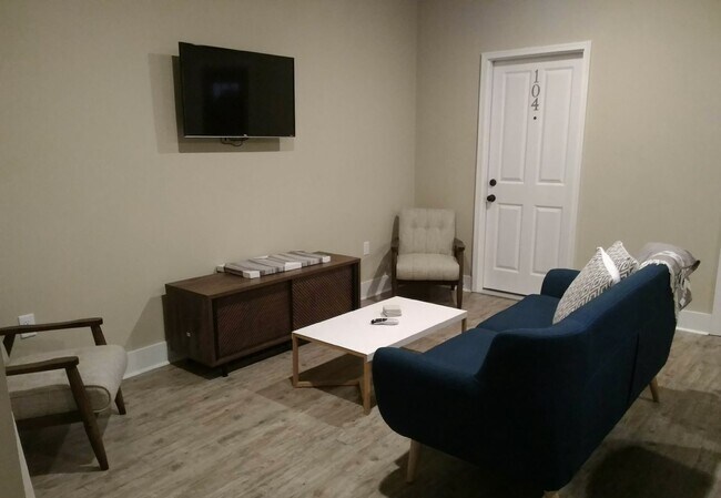 Building Photo - For Rent: Student Housing — Private 1BR/1BA Suite (TTU Students Only)