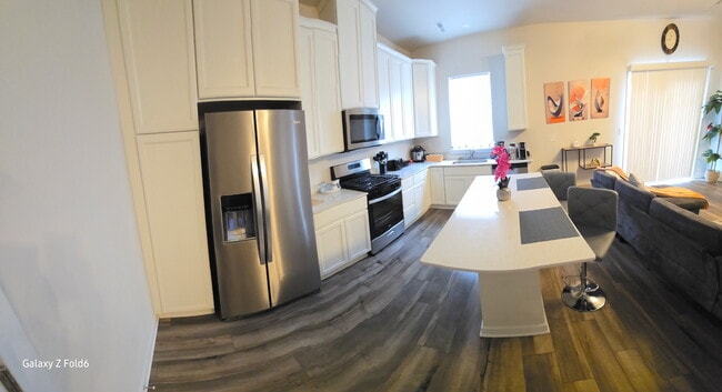 Building Photo - 26 E Front St