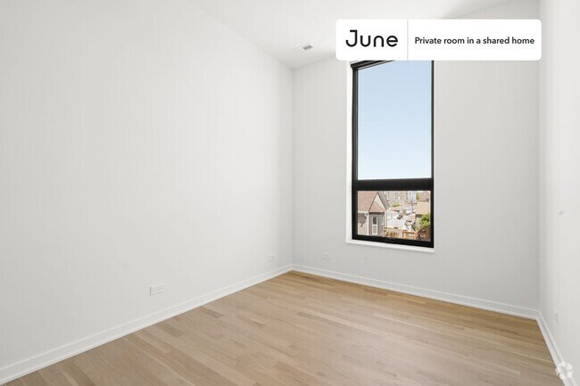 Building Photo - 2122 S Hoyne Ave