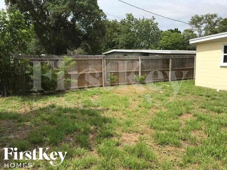 Building Photo - 9242 82nd Way N