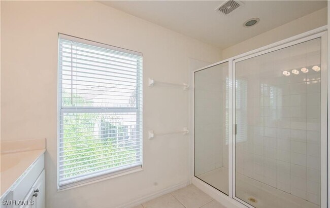 Building Photo - 1088 Oxford Ln