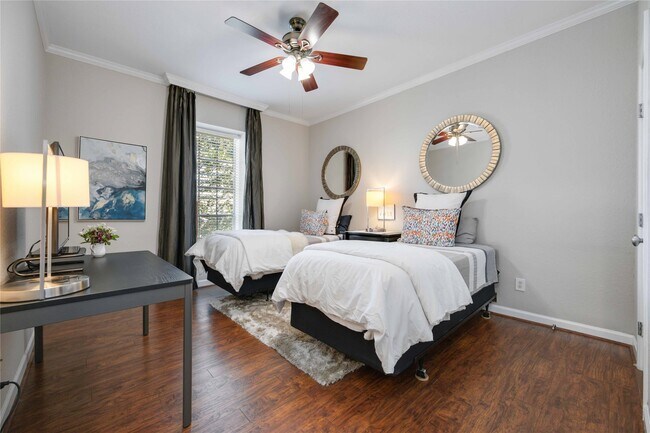 Building Photo - 4515 Briar Hollow Pl