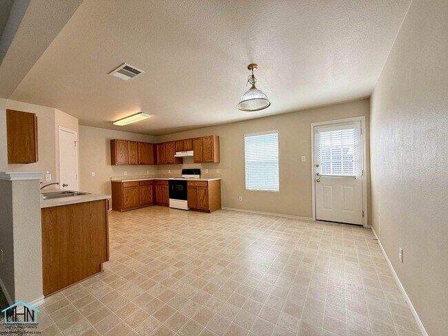 Building Photo - 3430 Ironwood Falls