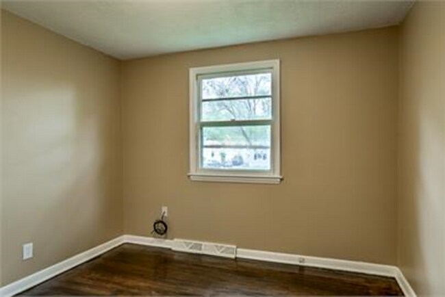 Building Photo - 6310 N 47th St