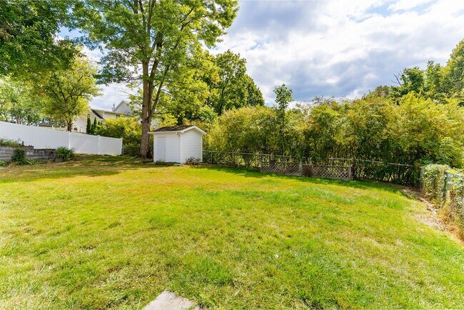 Building Photo - 3961 New Rd