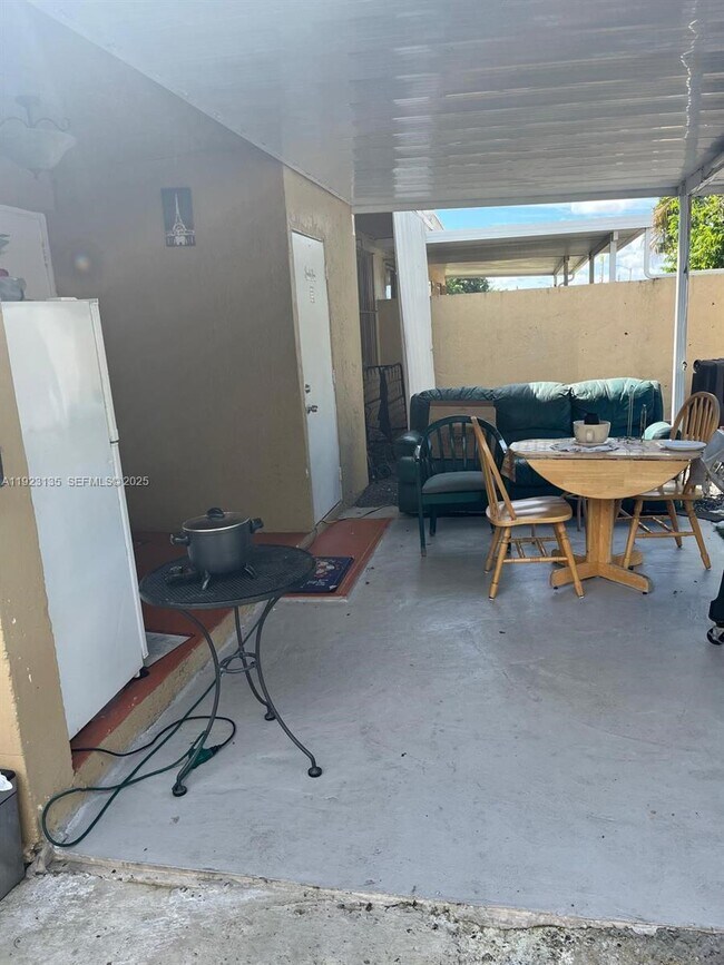 Building Photo - 19130 SW 113th Pl