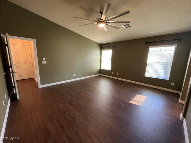 Building Photo - 5721 Bullhead St