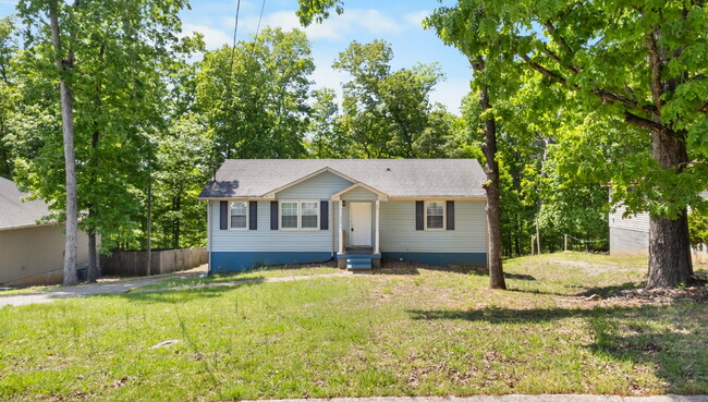 Building Photo - 3 Bedroom home with finished BASEMENT