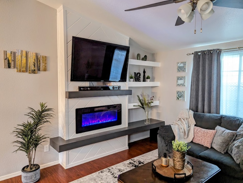 Building Photo - 120 E Camille Dr