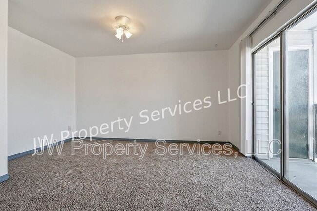 Building Photo - 4101 Hessmer Ave