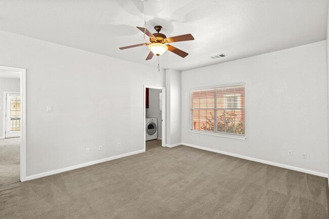 Building Photo - 6704 Menchaca Rd
