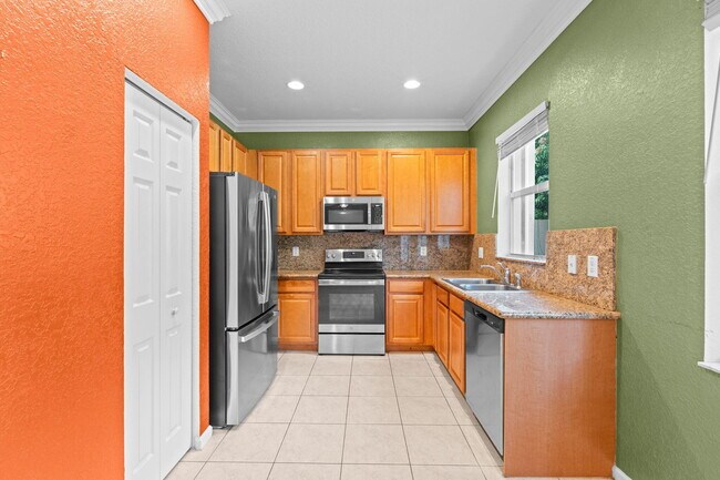 Building Photo - 10779 Paperbark Pl
