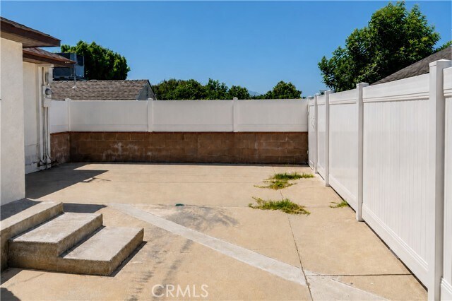 Building Photo - 2431 N Lamer St