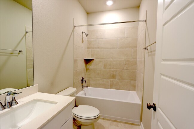 Building Photo - 1530 Waggoner Rnch Ct