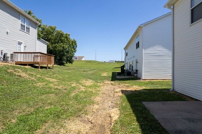 Building Photo - 3531-3533 Prescott Dr.