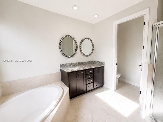 Building Photo - 7232 Maidstone Dr
