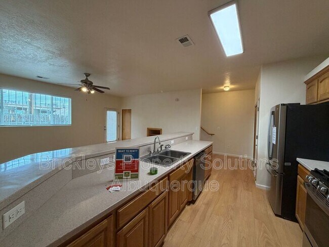 Building Photo - 1612 3rd St SW