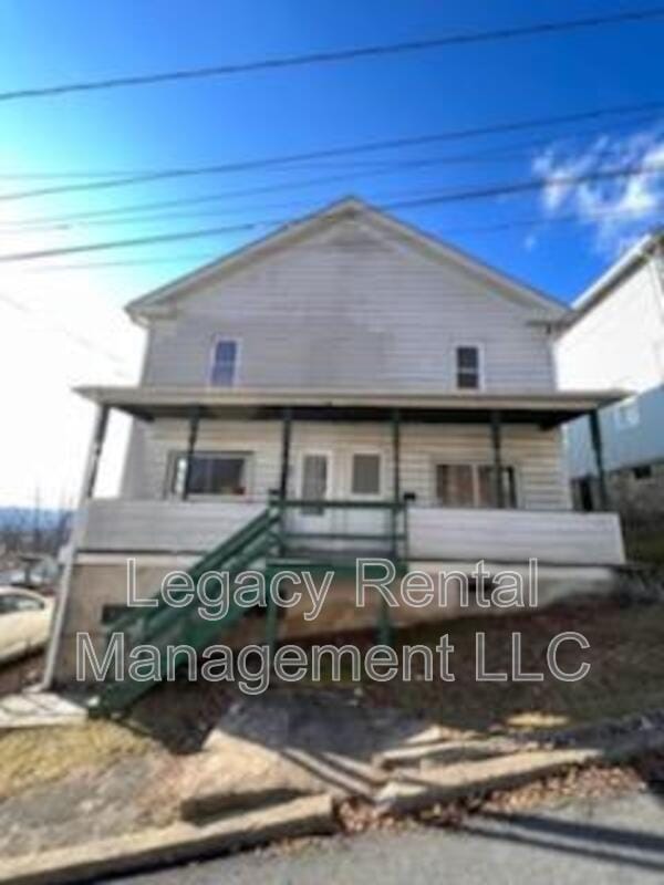 Building Photo - 303 Gardner St