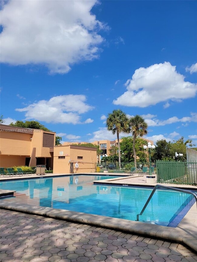 Building Photo - 9410 W Flagler St