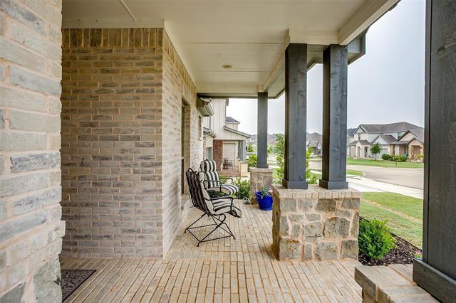 Building Photo - 10633 Enchanted Rock Wy