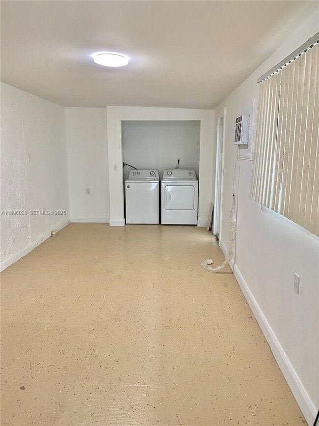 Building Photo - 12 Andros Rd