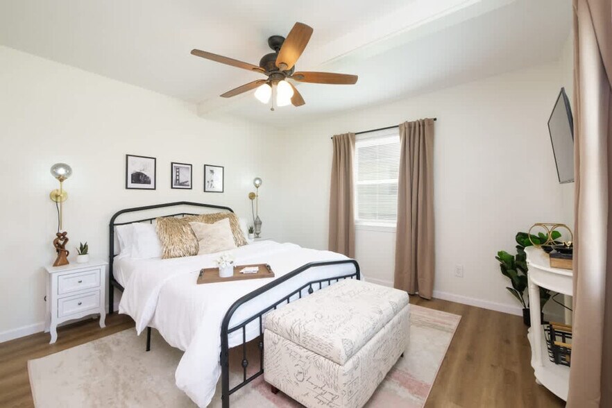 Building Photo - 415 Short St