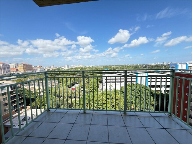 Building Photo - 3500 Coral Way