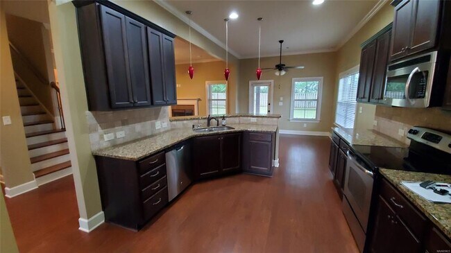 Building Photo - 3718 Weston Pl