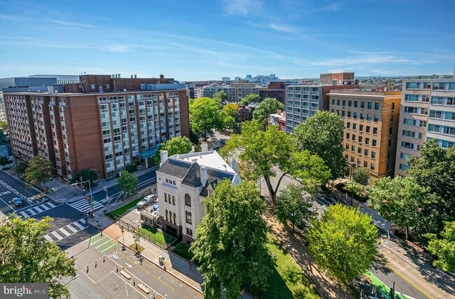 Building Photo - 1301 20th St NW