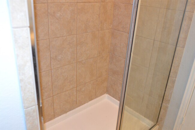 Building Photo - 8435 Chesney Trl