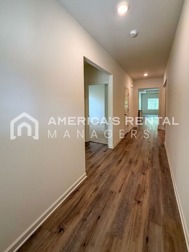Building Photo - DEPOSIT PENDING! Coming Soon! Available to...