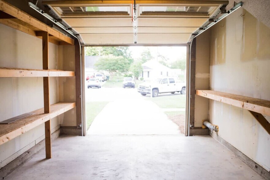 Building Photo - 147 Pine Mast Ct