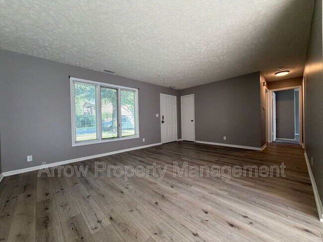 Building Photo - 4441 N 67th St