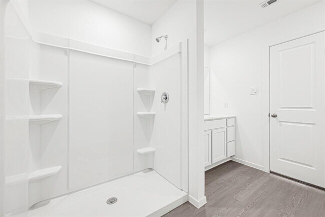 Building Photo - 25664 Rose Creek Dr