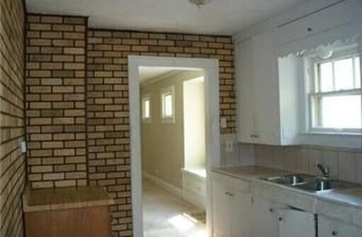 Building Photo - 3238 Webster Ave