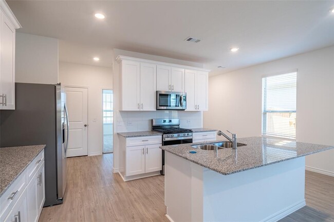 Building Photo - 15076 Rustic Moon Rd