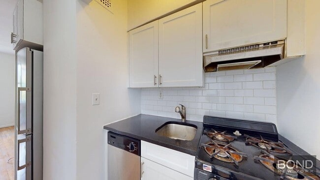 Floorplan - 1483 First Avenue