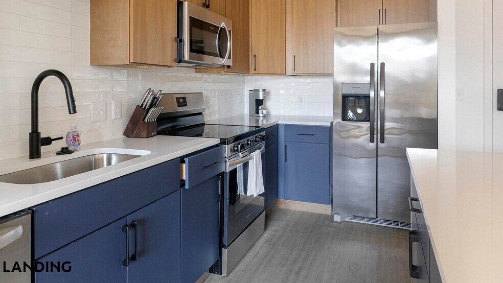 Building Photo - 1007 S Mint St