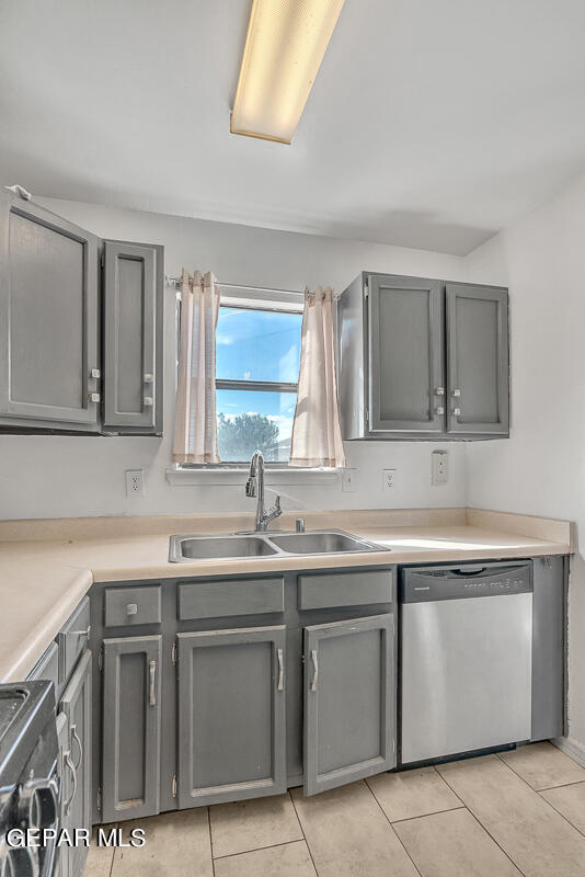 Building Photo - 1049 Desierto Luna St