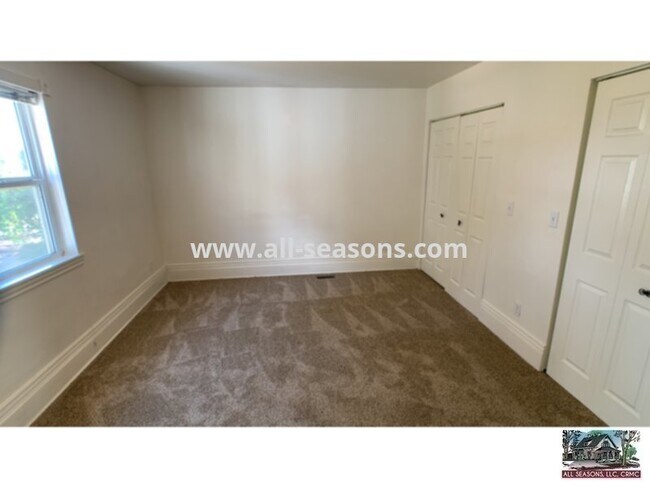 Building Photo - Downtown 1 Bedroom Home For Rent!
