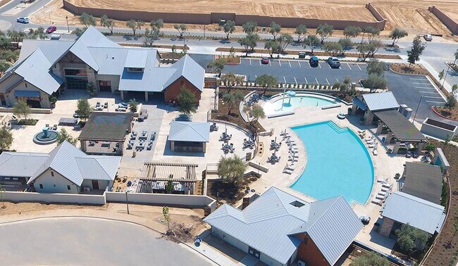 Building Photo - 583 Crescent Ln