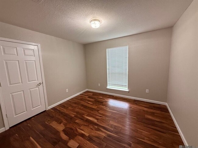 Building Photo - 12862 Bonnie Bleu Dr