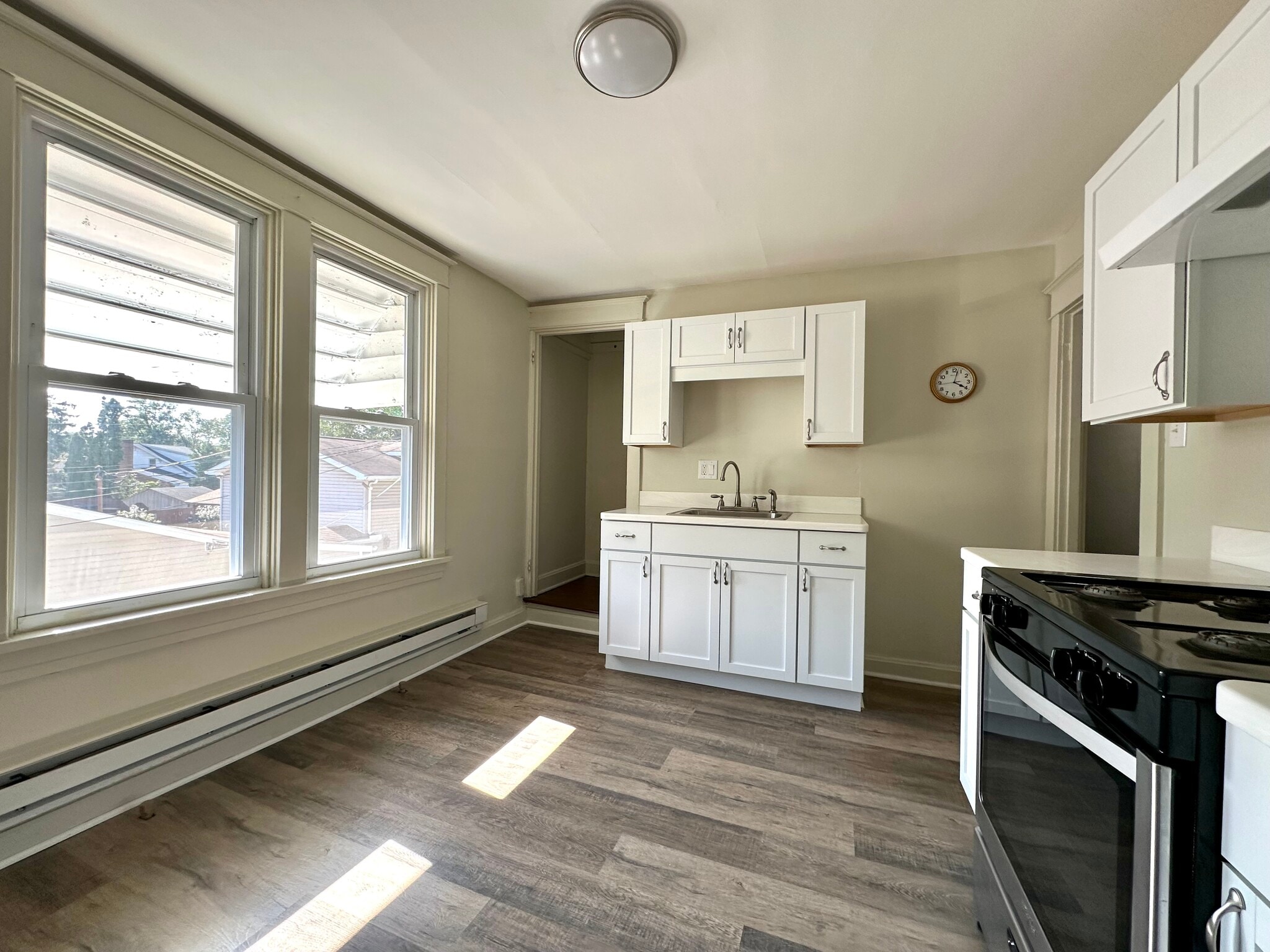 Kitchen - 415 9th St
