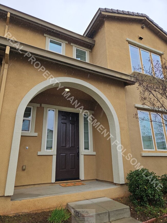 Primary Photo - Well maintained 3bd 2.5ba home for rent in...