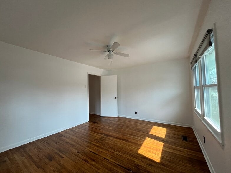 Building Photo - 106A McKennell Dr