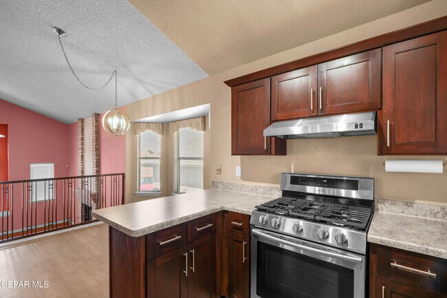 Building Photo - 4644 Loma De Cobre Dr