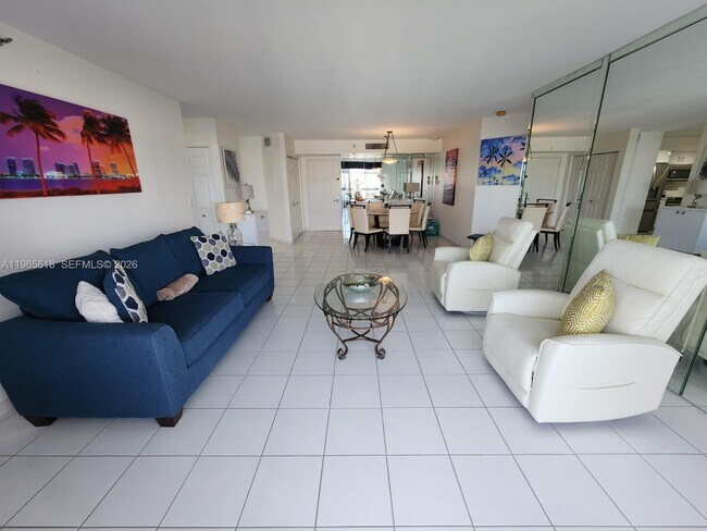 Building Photo - 3530 Mystic Pointe Dr